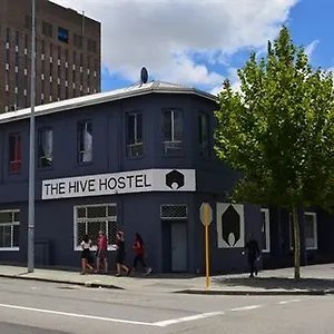  Hostel The Hive - Traveler Friendly, Passport Only