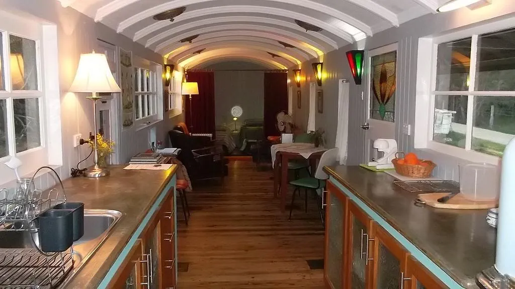 Rusty Hollow Railway Carriage Villa Perth