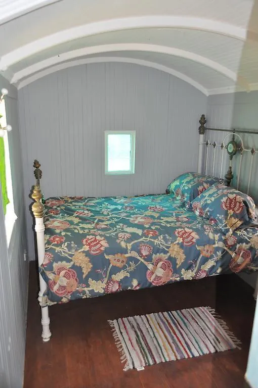 Rusty Hollow Railway Carriage Villa Perth